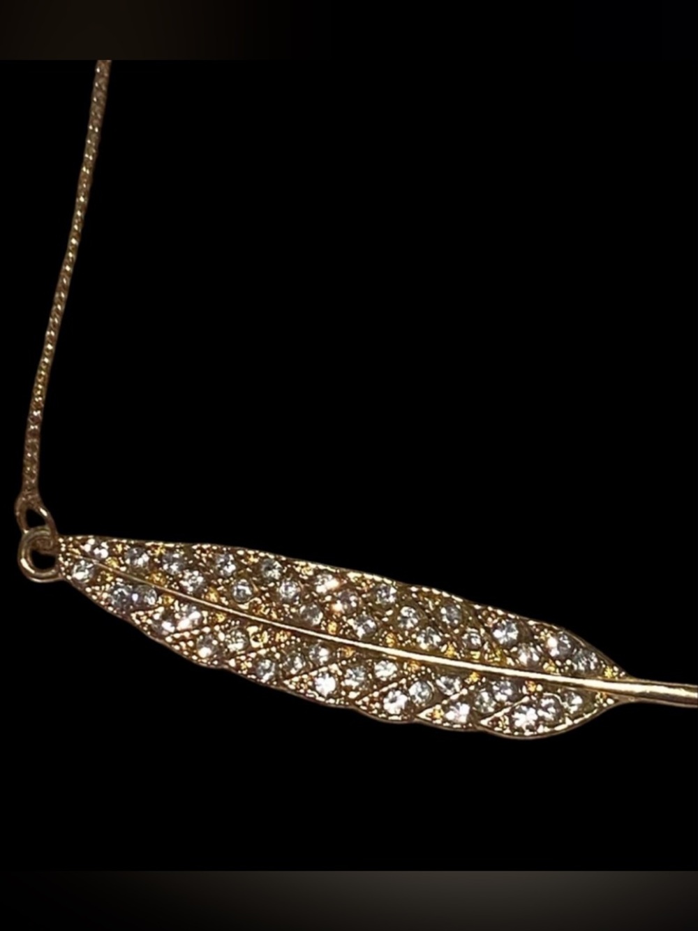 Lauren Conrad Rhinestone Leaf Gold Tone Necklace #6859 💎